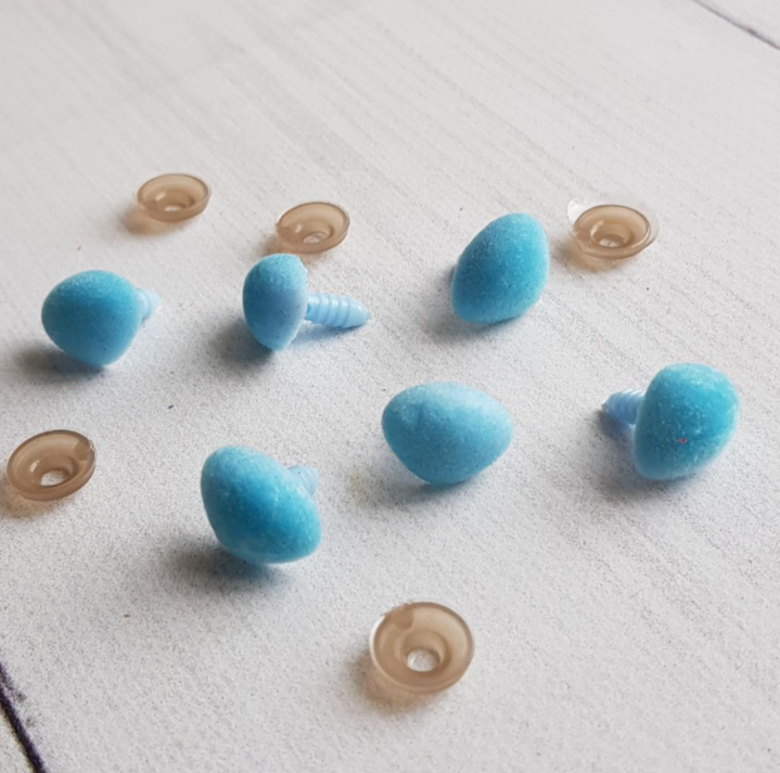 Нос бархатный 18мм голубой